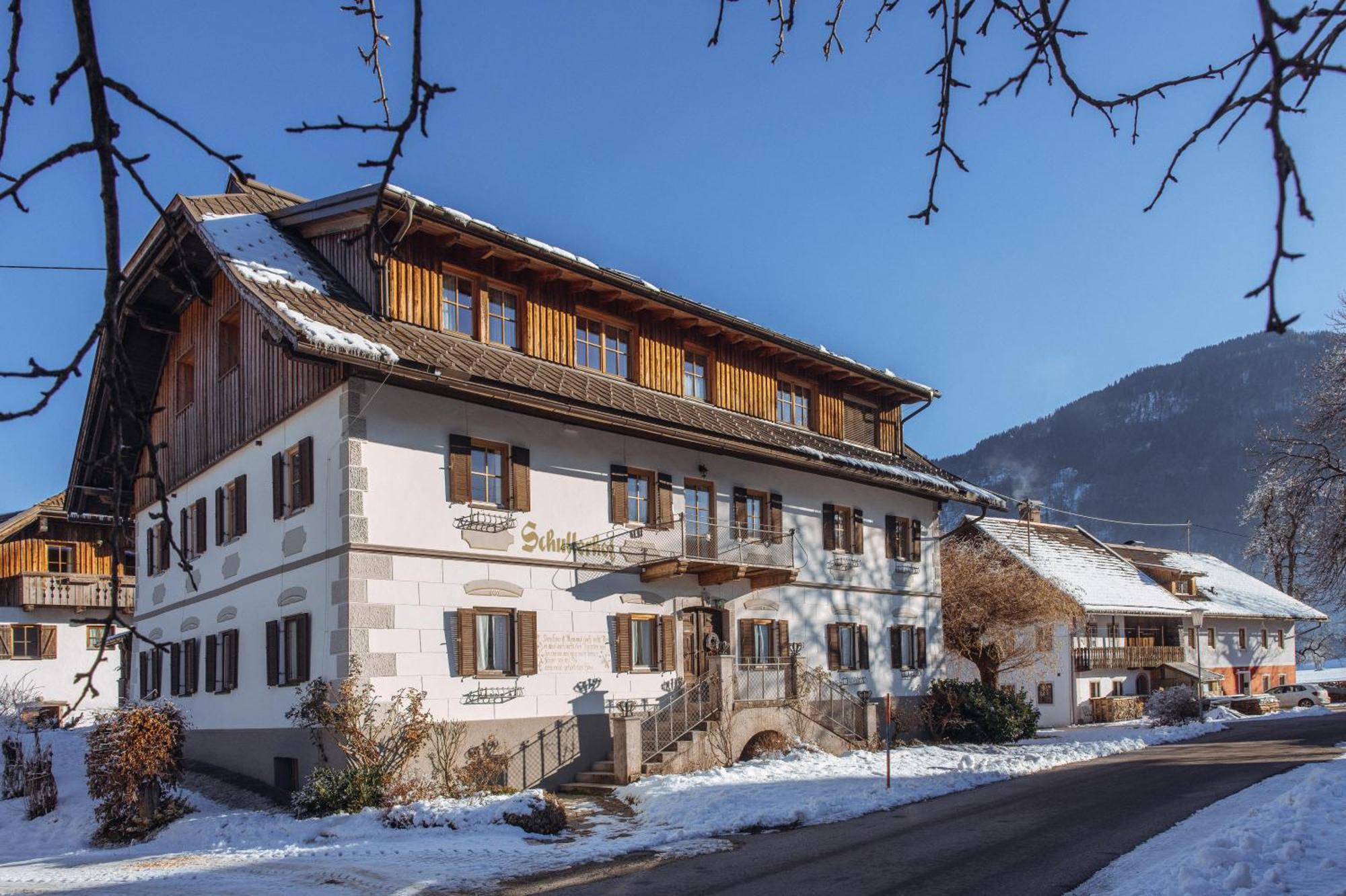 Готель Schullerhof Гермагор Екстер'єр фото