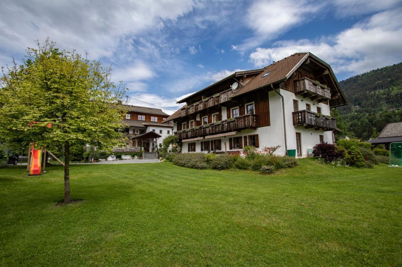 Готель Schullerhof Гермагор Екстер'єр фото